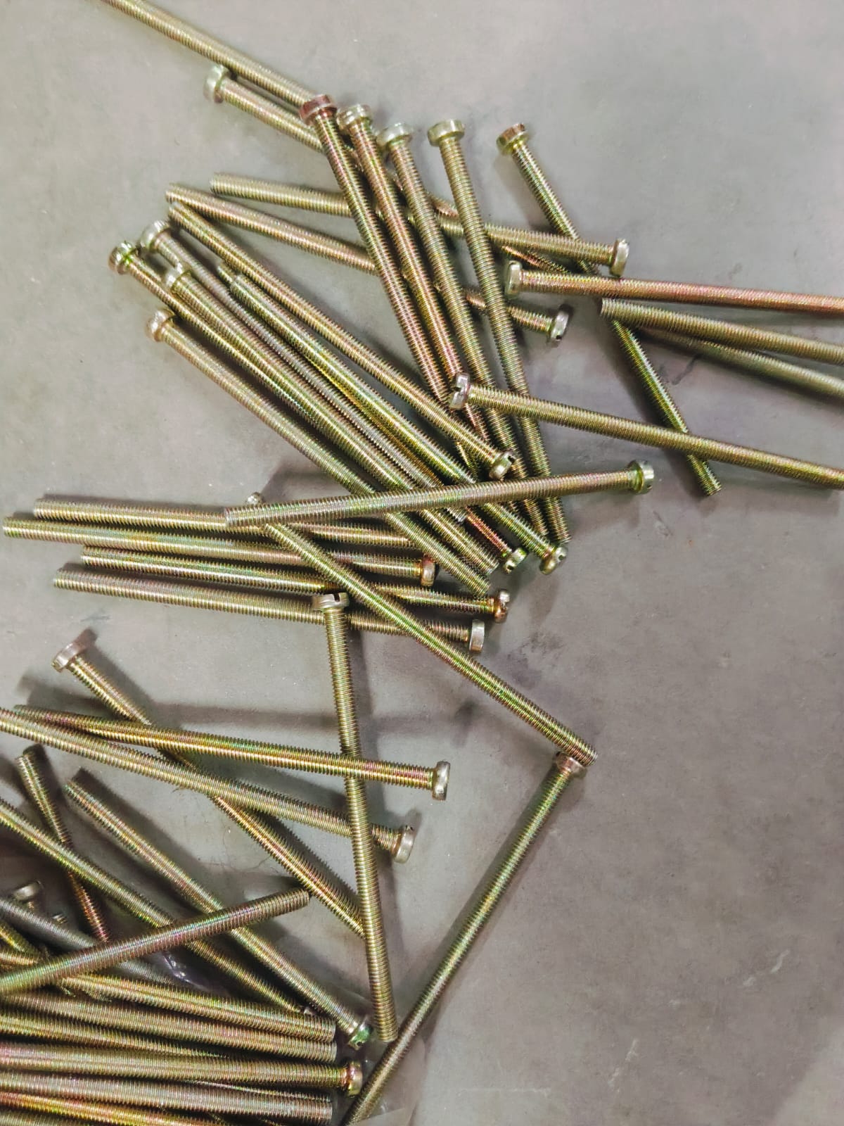 SCREW M5x90 PAN PH2 M.S. ZINC YELLOW - Image 1